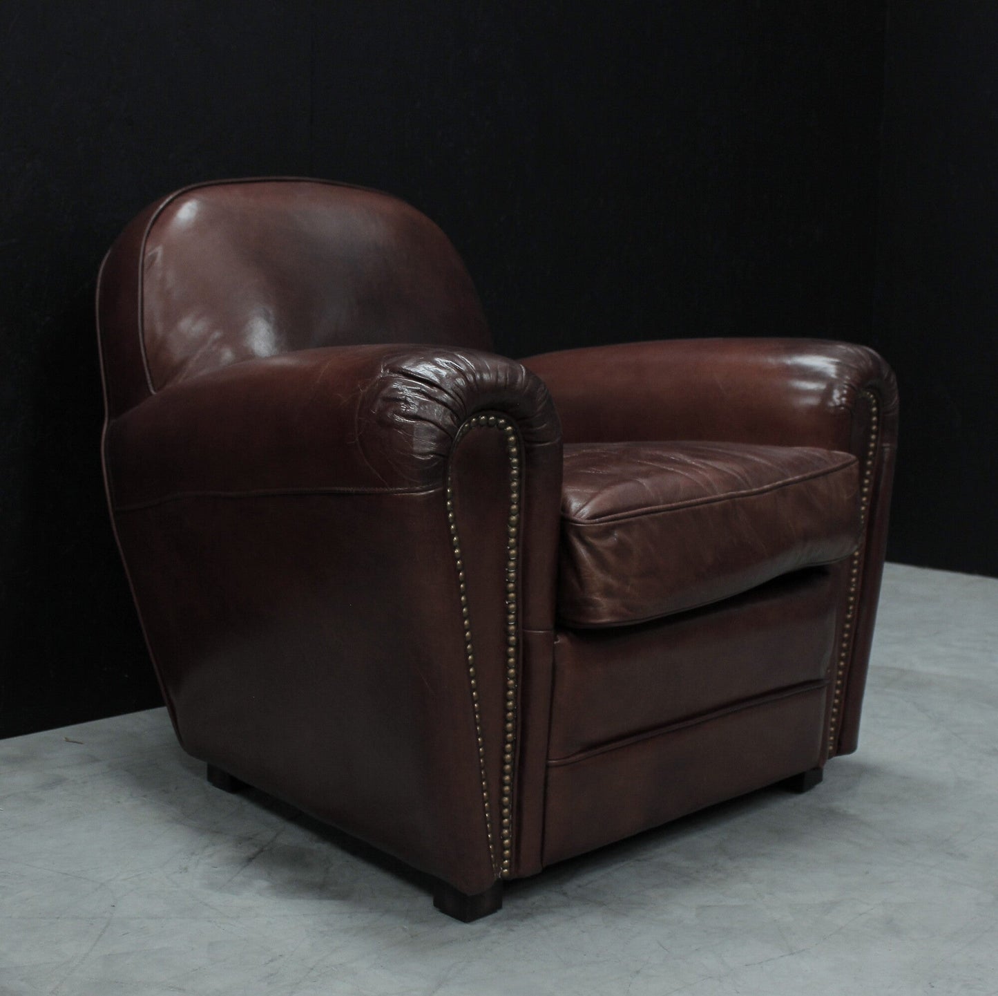 Art Deco vintage armchair Solid wood and leather